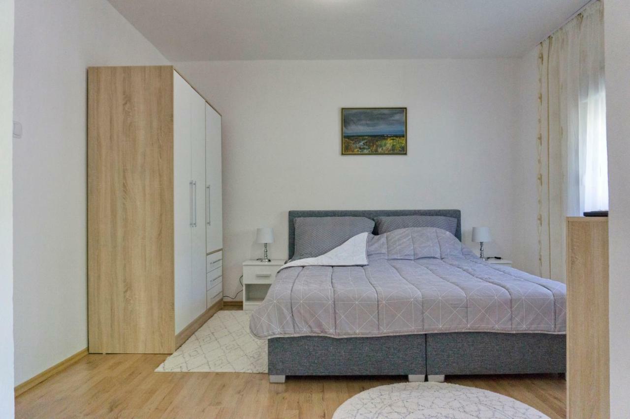 Apartmani Ambasador Trebinje Esterno foto