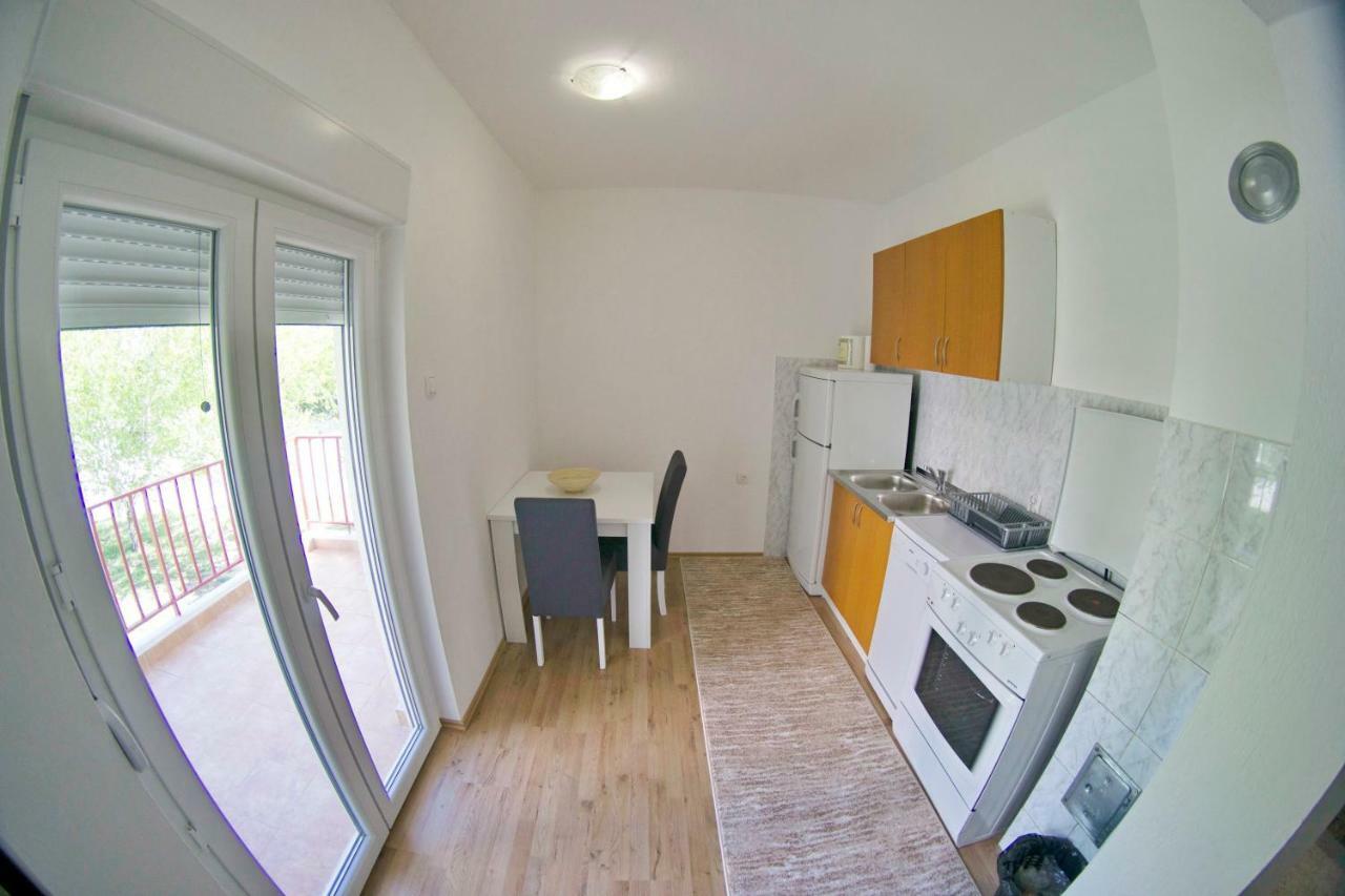 Apartmani Ambasador Trebinje Esterno foto