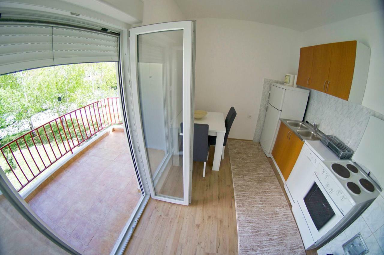 Apartmani Ambasador Trebinje Esterno foto